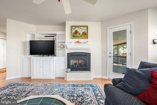 4443 SHADY LN, Chincoteague Island, VA 23336