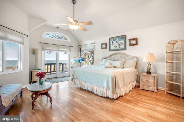 4443 SHADY LN, Chincoteague Island, VA 23336