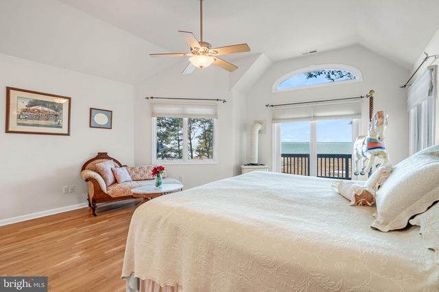 4443 SHADY LN, Chincoteague Island, VA 23336