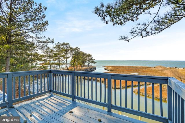 4443 SHADY LN, Chincoteague Island, VA 23336