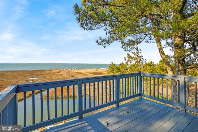 4443 SHADY LN, Chincoteague Island, VA 23336