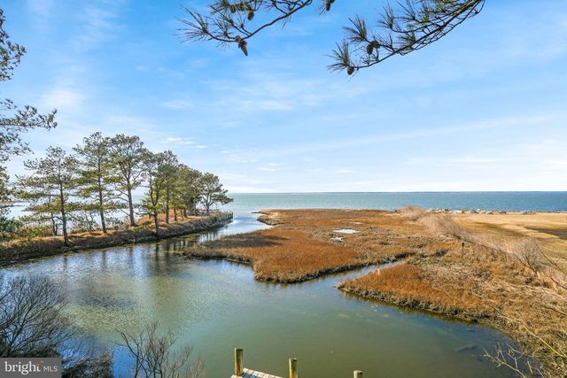 4443 SHADY LN, Chincoteague Island, VA 23336