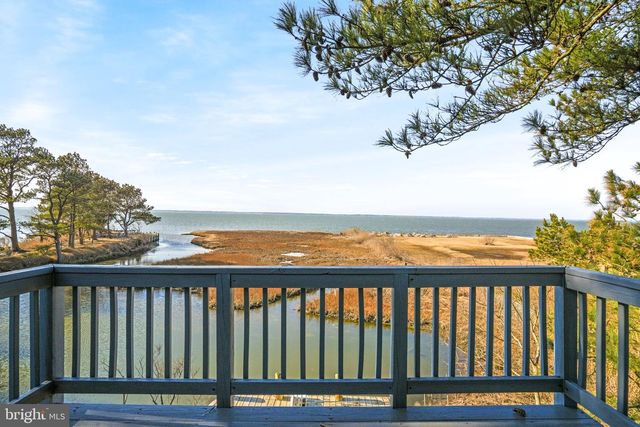 4443 SHADY LN, Chincoteague Island, VA 23336