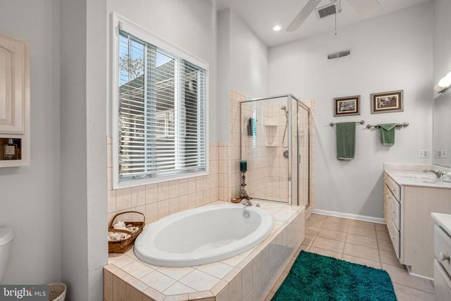 4443 SHADY LN, Chincoteague Island, VA 23336