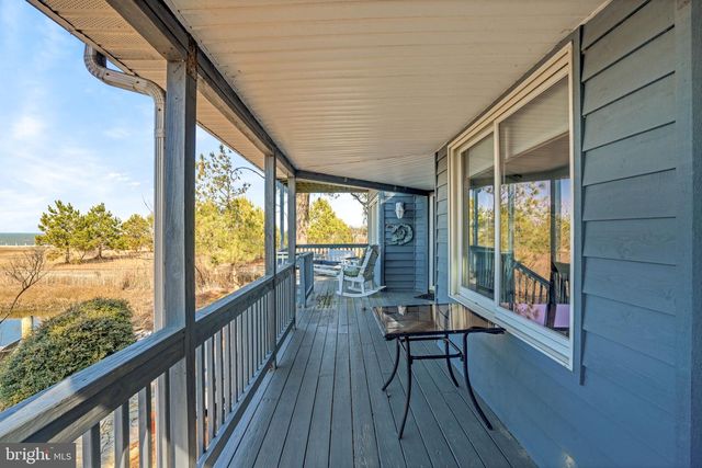 4443 SHADY LN, Chincoteague Island, VA 23336