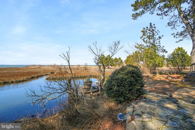 4443 SHADY LN, Chincoteague Island, VA 23336
