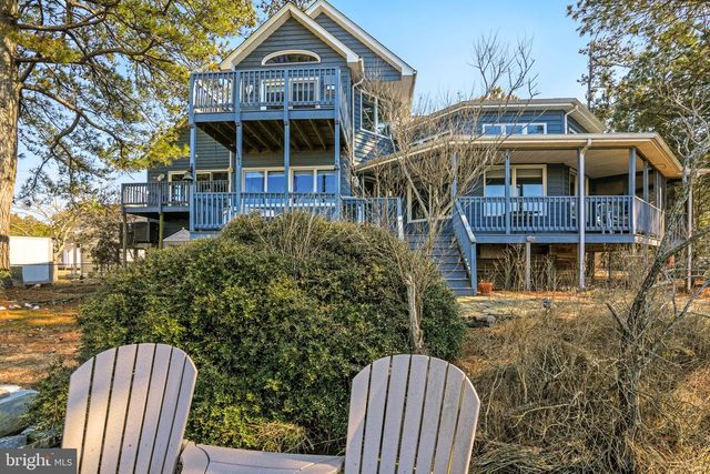 4443 SHADY LN, Chincoteague Island, VA 23336