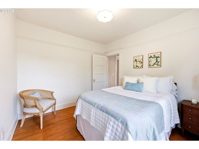 2711 Se 61ST Ave, Portland, OR 97206