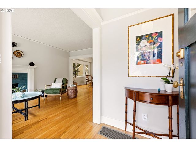 2711 Se 61ST Ave, Portland, OR 97206