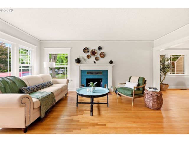 2711 Se 61ST Ave, Portland, OR 97206