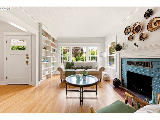 2711 Se 61ST Ave, Portland, OR 97206