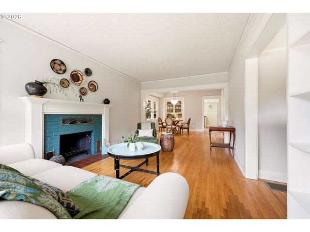 2711 Se 61ST Ave, Portland, OR 97206