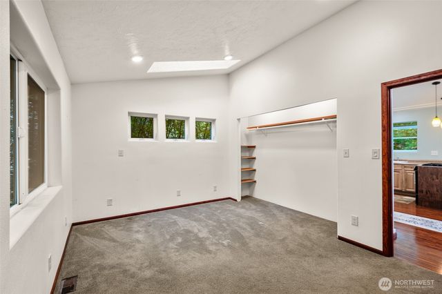 521 N Fairway Drive W, Hoodsport, WA 98548