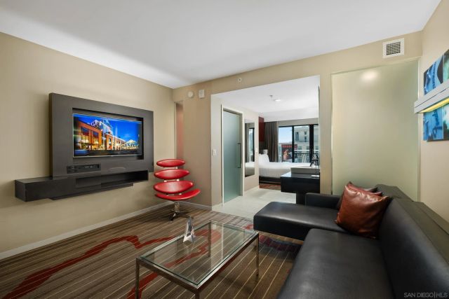 207 5th Ave 943, San Diego, CA 92101