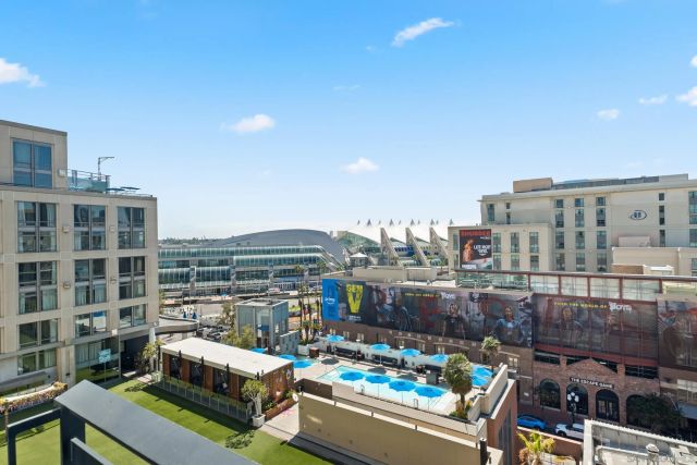 207 5th Ave 943, San Diego, CA 92101