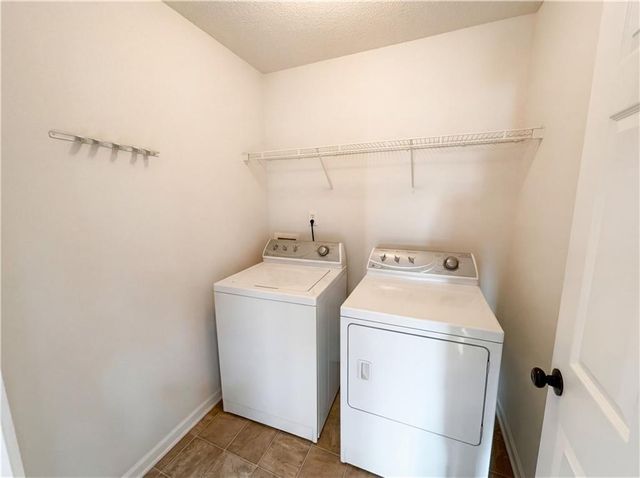 523 Oakview Drive, Dallas, GA 30157