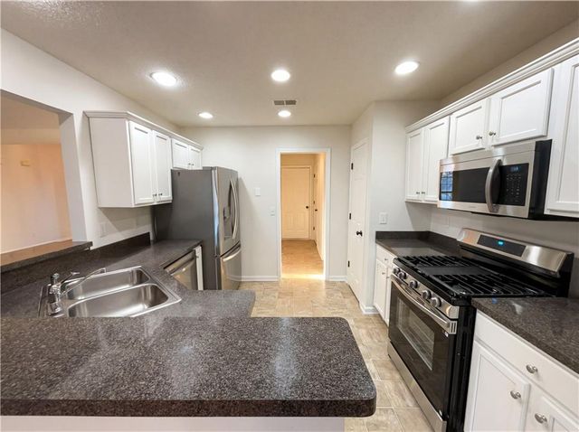 523 Oakview Drive, Dallas, GA 30157