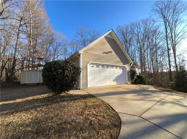 523 Oakview Drive, Dallas, GA 30157