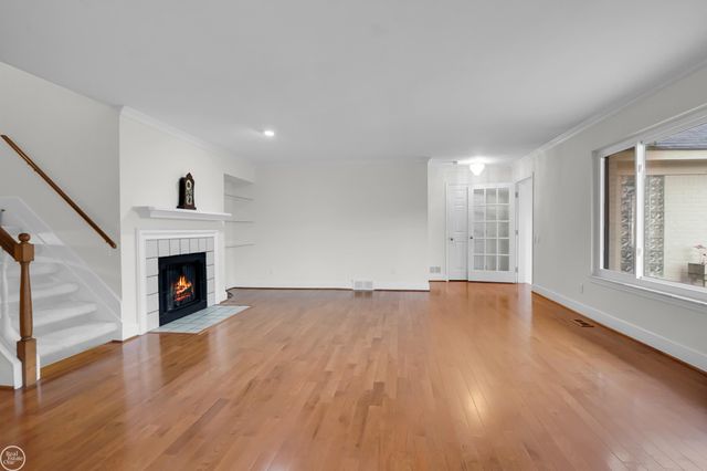 42139 E Edward Drive, Clinton Twp, MI 48038