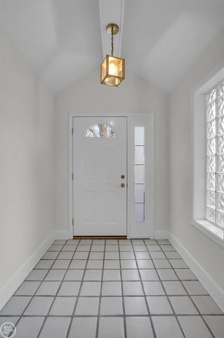 42139 E Edward Drive, Clinton Twp, MI 48038