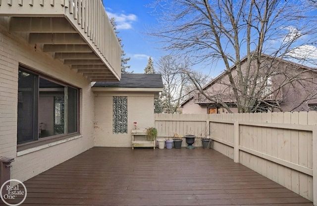 42139 E Edward Drive, Clinton Twp, MI 48038