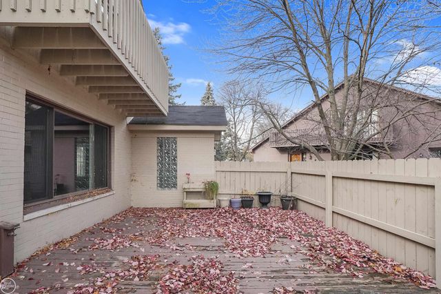 42139 E Edward Drive, Clinton Twp, MI 48038