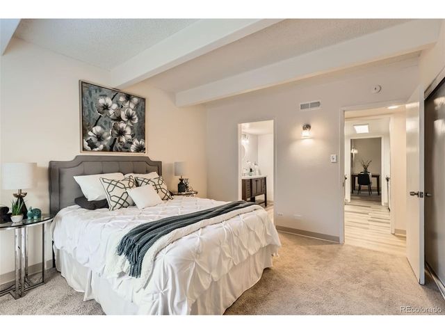 9700 E Iliff Ave C20, Denver, CO 80231