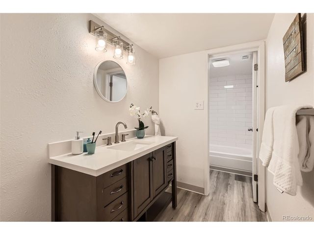 9700 E Iliff Ave C20, Denver, CO 80231