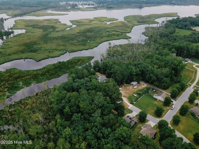 377 Victoria Drive, Chocowinity, NC 27817