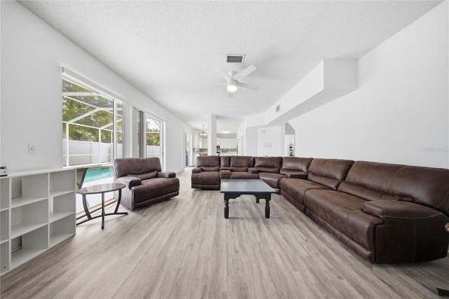 10919 SAILBROOKE DRIVE, Riverview, FL 33579