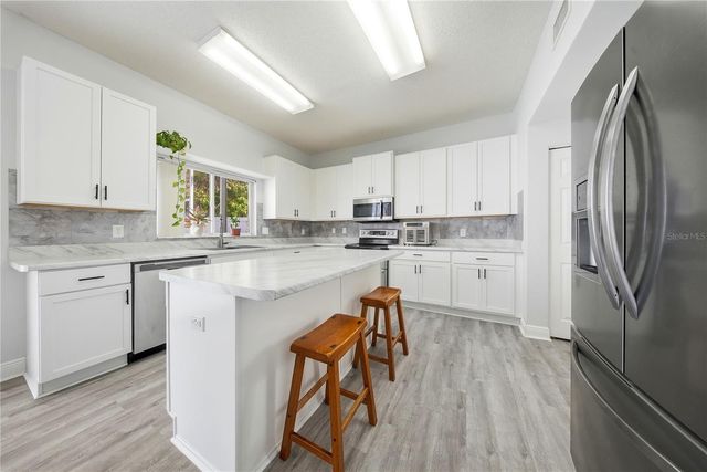 10919 SAILBROOKE DRIVE, Riverview, FL 33579