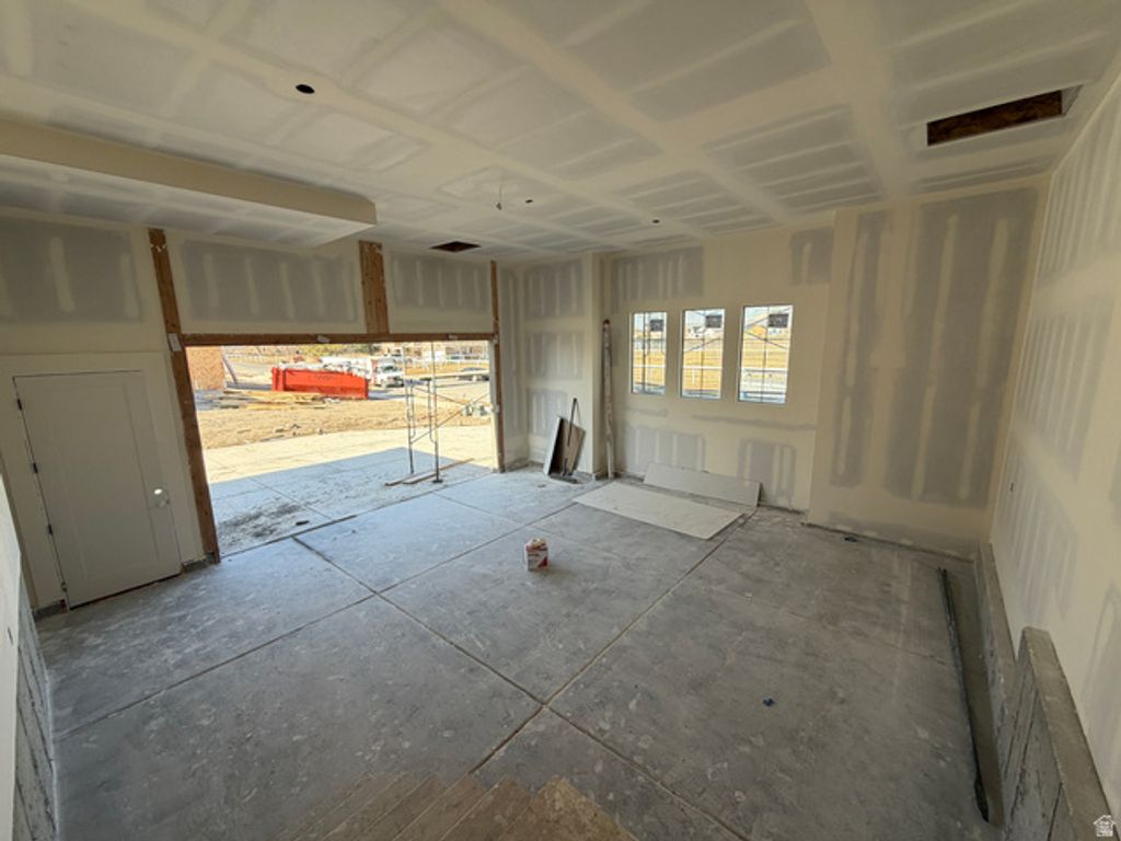 Image 12 of property listing at 1423 W 1220 N #214, Lehi, UT 84043