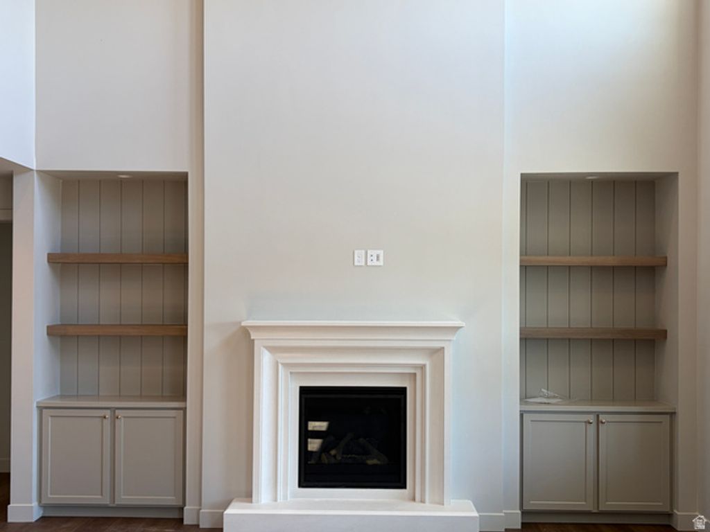 Image 4 of property listing at 1423 W 1220 N #214, Lehi, UT 84043