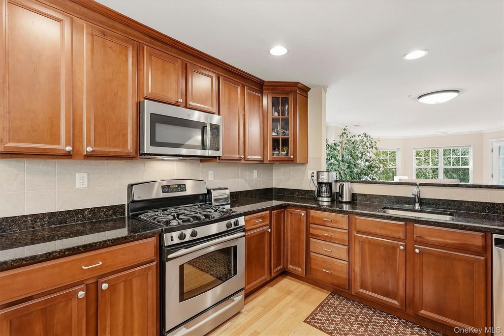 111 Highridge Court, Peekskill, NY 10566 — photo 3
