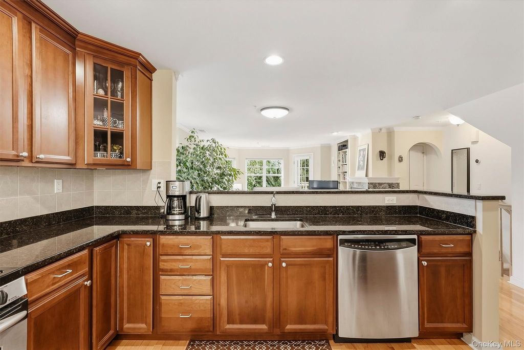 111 Highridge Court, Peekskill, NY 10566 — photo 5