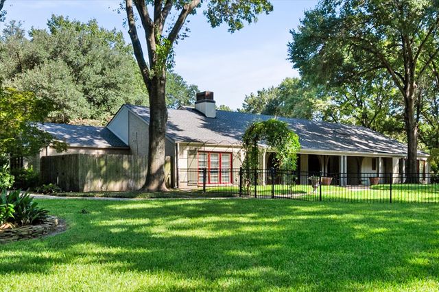 2212 Bowie Drive, Corsicana, TX 75110