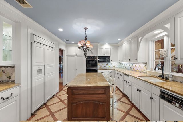 2212 Bowie Drive, Corsicana, TX 75110