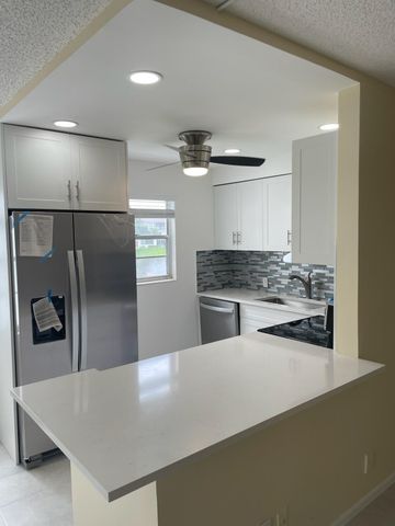67 Fanshaw B 670, Boca Raton, FL 33434