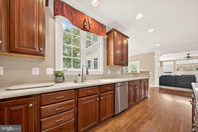 5638 LICK RIVER LN, Gainesville, VA 20155
