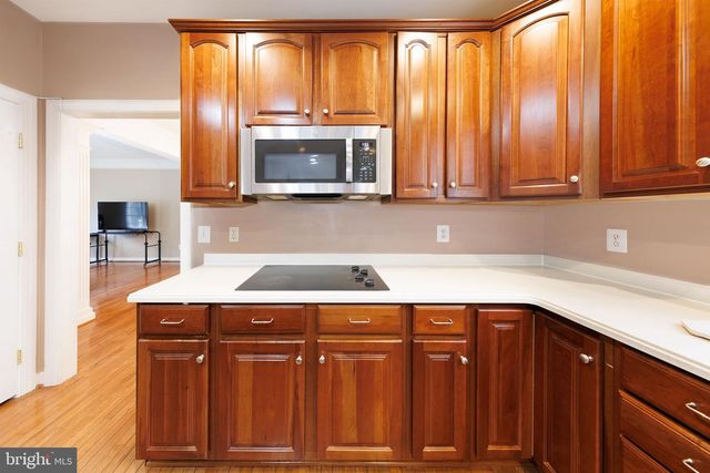 5638 LICK RIVER LN, Gainesville, VA 20155