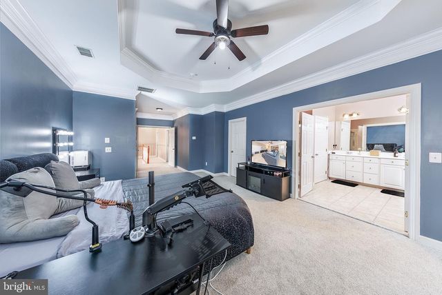 5638 LICK RIVER LN, Gainesville, VA 20155