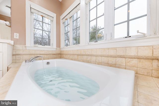 5638 LICK RIVER LN, Gainesville, VA 20155