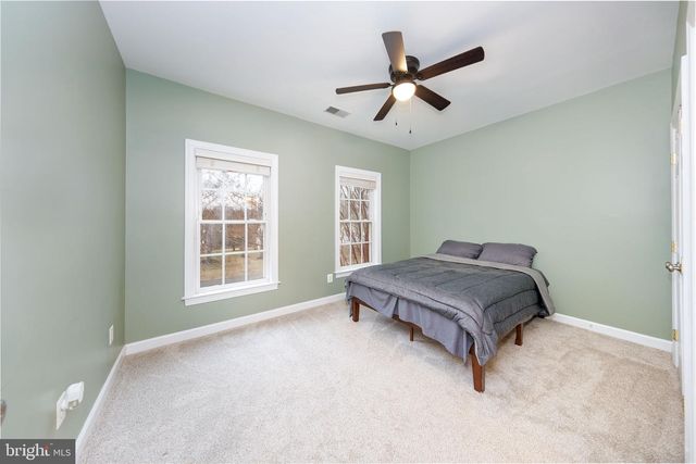 5638 LICK RIVER LN, Gainesville, VA 20155