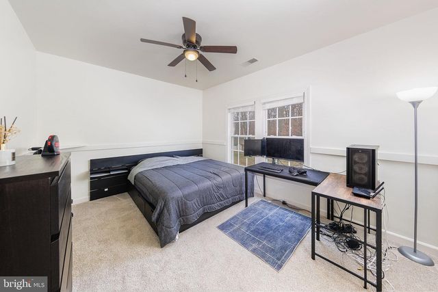 5638 LICK RIVER LN, Gainesville, VA 20155