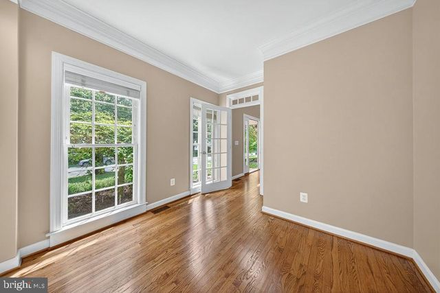 5638 LICK RIVER LN, Gainesville, VA 20155