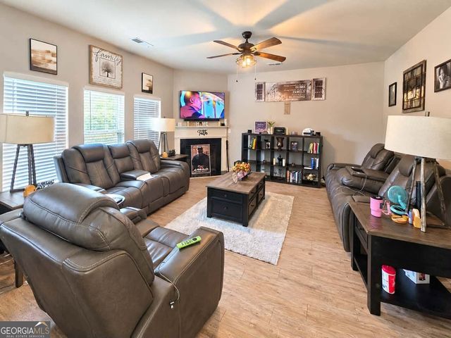 585 Emporia Loop, Mcdonough, GA 30253