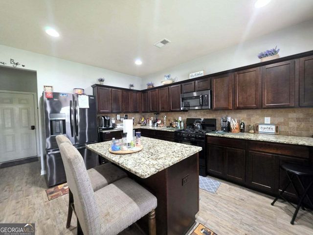 585 Emporia Loop, Mcdonough, GA 30253