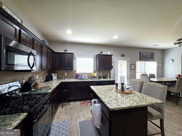 585 Emporia Loop, Mcdonough, GA 30253