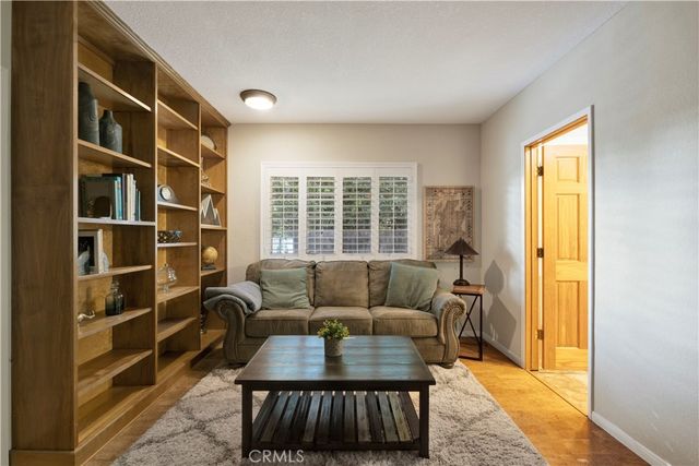 3039 Country Lane, Simi Valley, CA 93063