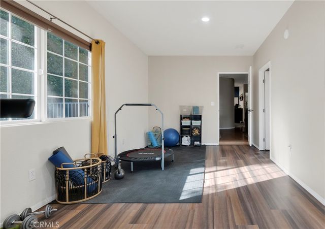 3039 Country Lane, Simi Valley, CA 93063